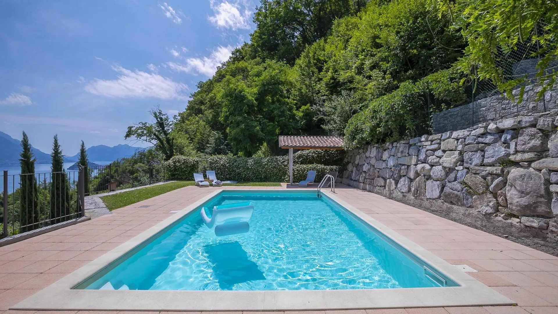 Parco Dei Cervi Terrazzo Apartment Plesio